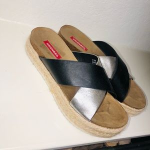 Black/silver platform slide on sandal
